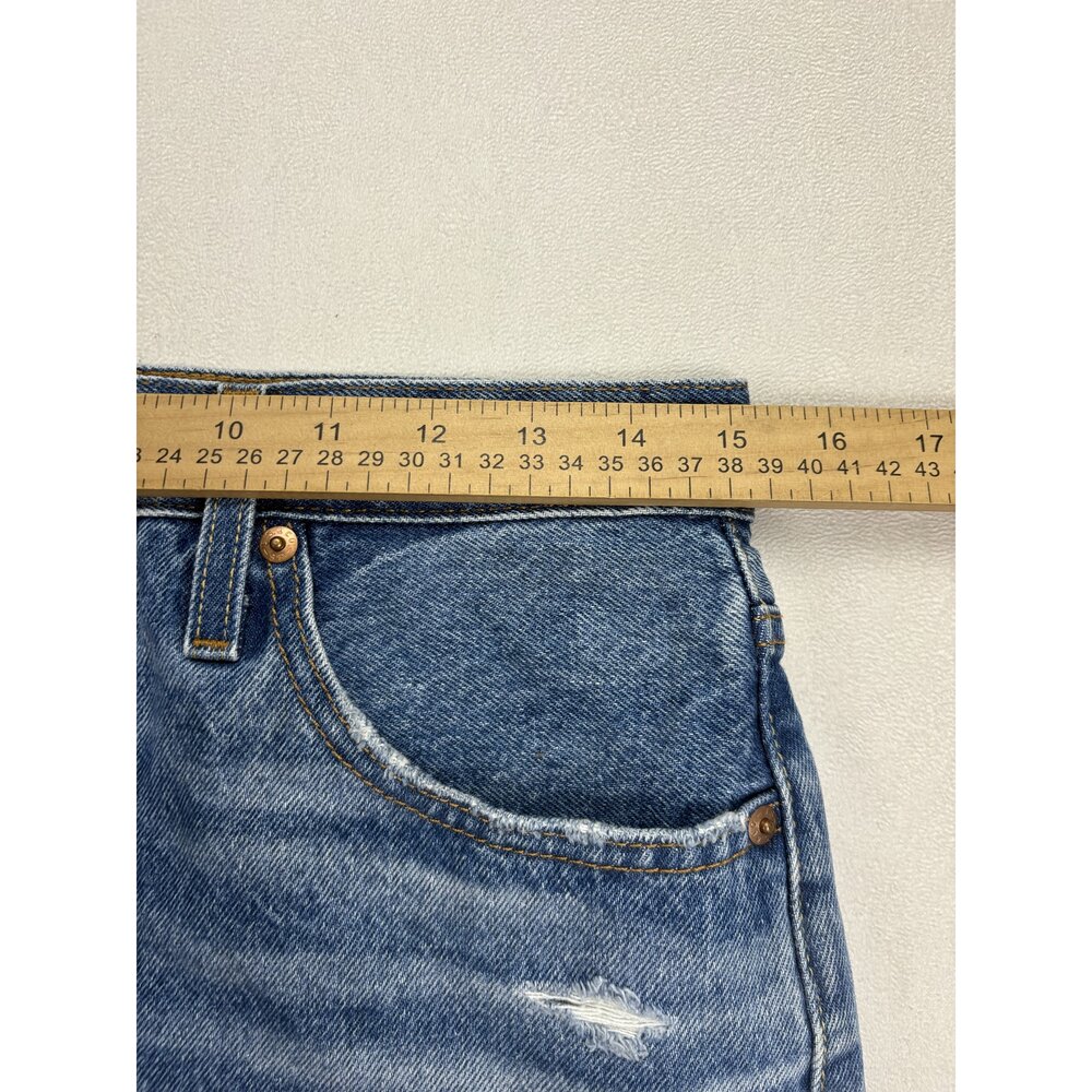 Levi's Women's Distressed Denim Cutoff Shorts Size 28 - Picture 9 of 11